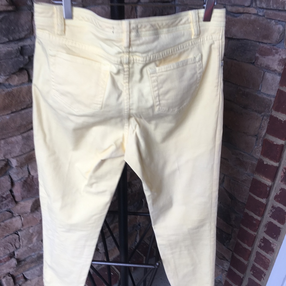 Light Yellow Cropped Capri Randy Kemper Jeans - Picture 2 of 6